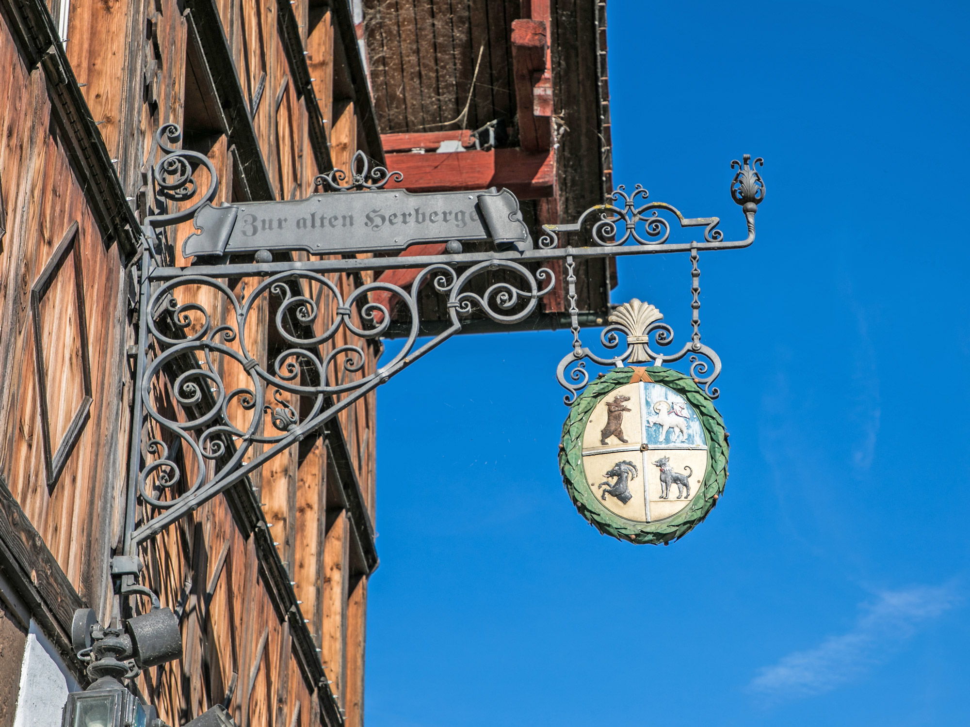 hh01-landgasthof-alte-herberge-wappen-abt-rudolphi